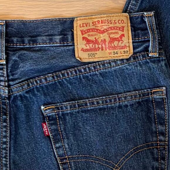 Levi’s 505 Regular Fit Jeans Dark Rinse Straight Leg Mens Size 34x32 - Picture 3 of 9